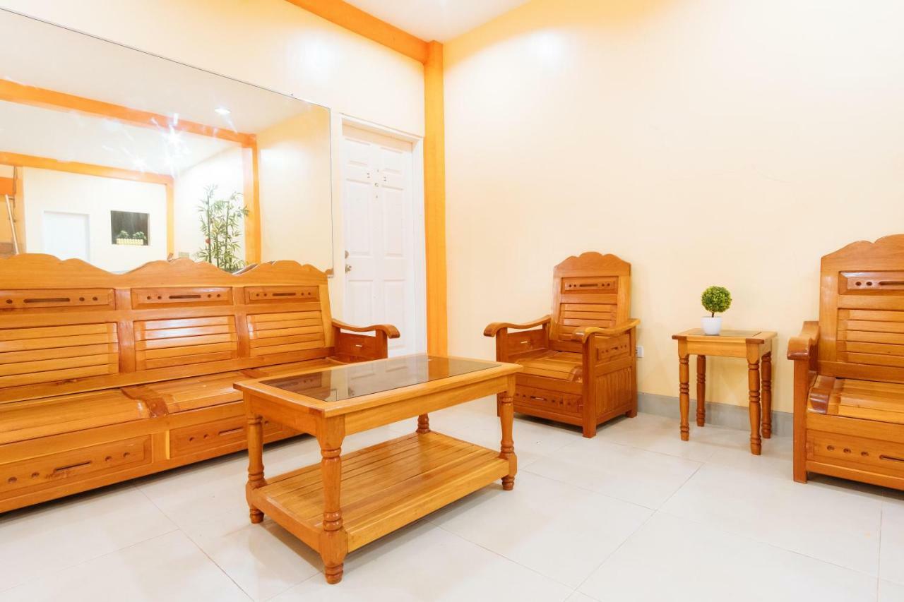 Reddoorz Premium @ Gabinete Road Palawan Hotel Puerto Princesa Екстериор снимка